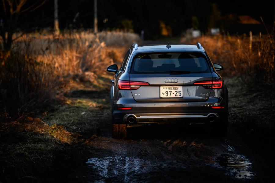 Audi A4 Allroad 2.0 TFSI Quattro (B9) 2016 года  (JP) (фото 12 из 26)